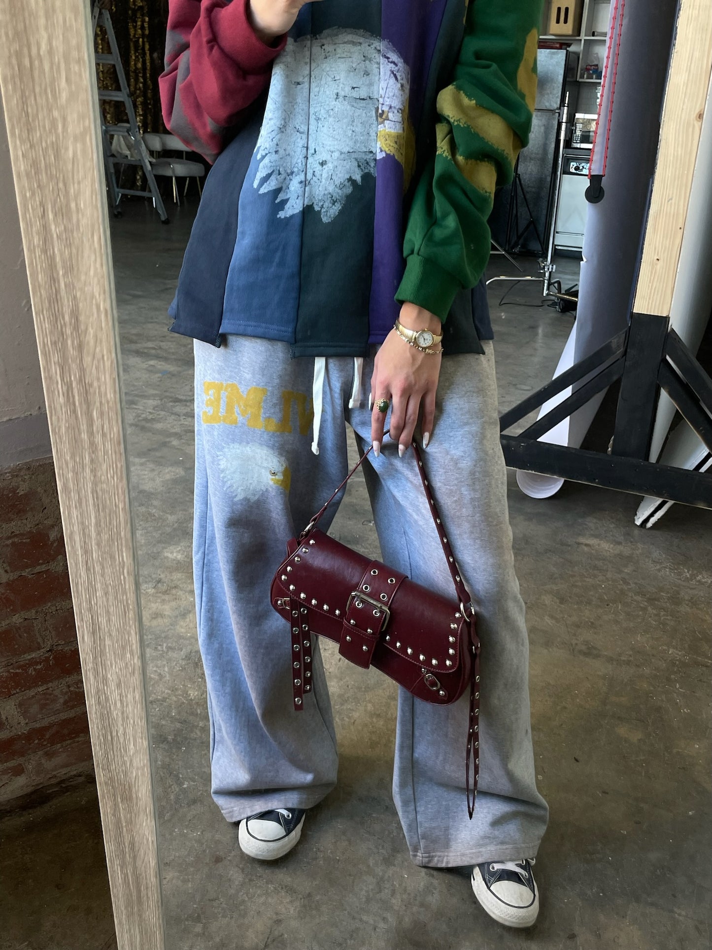 MUD WASH MASCOT SWEATPANTS - GREY