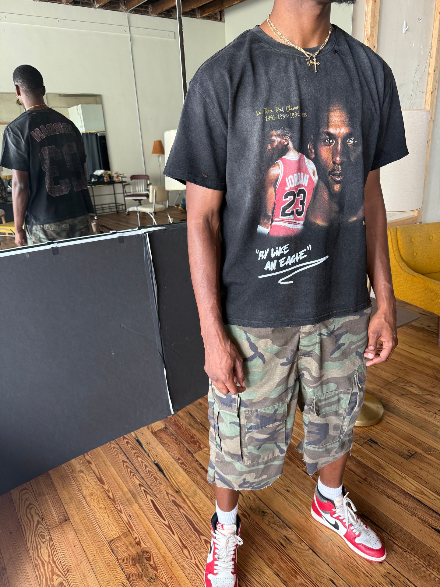 Fly Like An Eagle Tee - Black