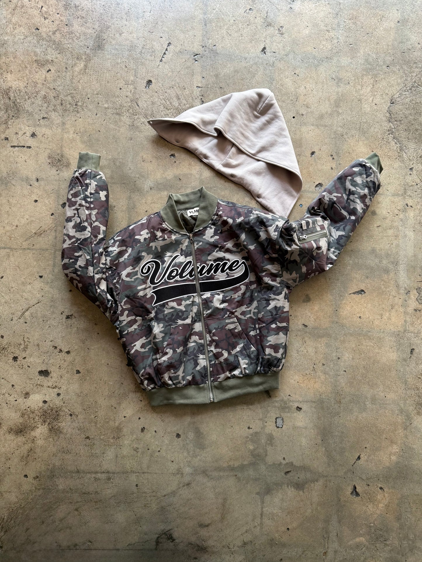Utility Bomber w/ Removable Hood - Camo