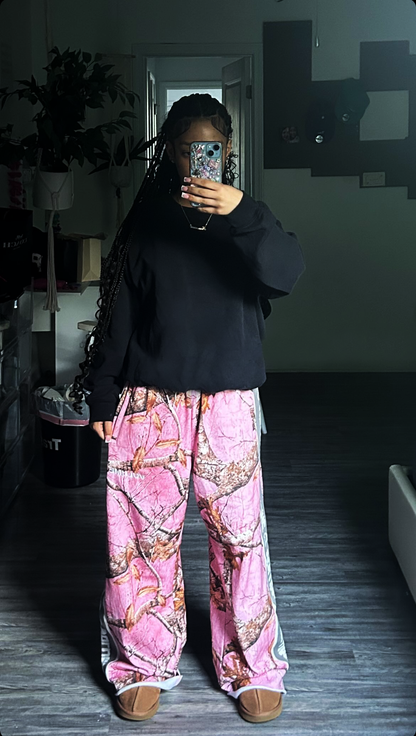 VARSITY SWEATPANTS PINK CAMO